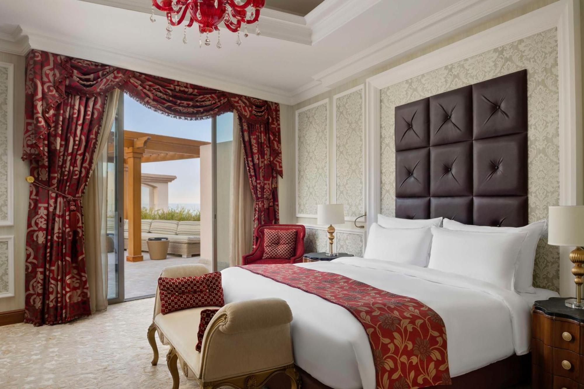 Hotel Marsa Malaz Kempinski, The Pearl Doha Exterior foto A bedroom at the Jumeirah Emirates Towers Hotel